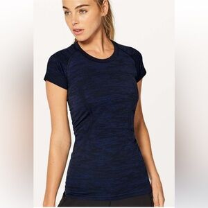 Lululemon Swiftly Tech Short-Sleeve Shirt 2.0 in Marbled Black and Blue